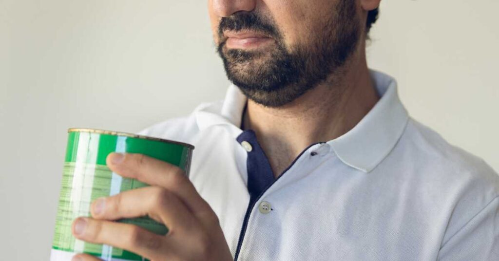 Bahaya Bau Cat Orang Menghirup Kaleng Cat